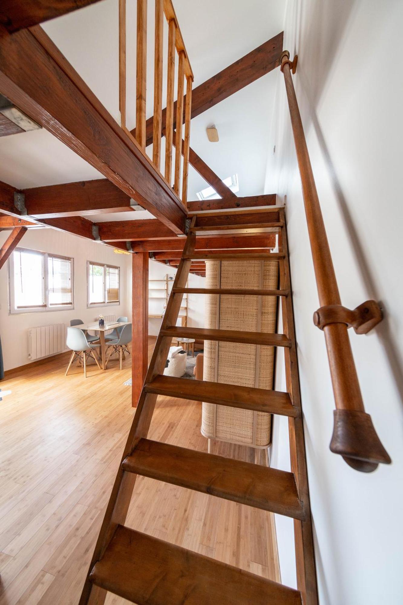 Lovely Little House With Private Garden In Paris 塞纳河畔伊夫里 外观 照片